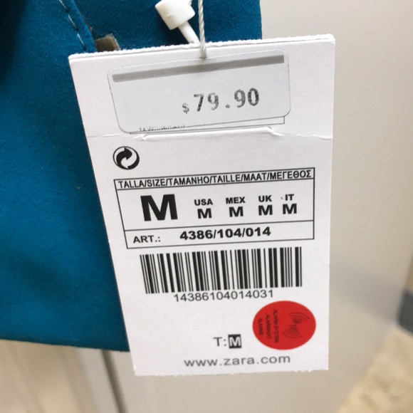 COPY - Zara envelope clutch - Picture 3 of 6